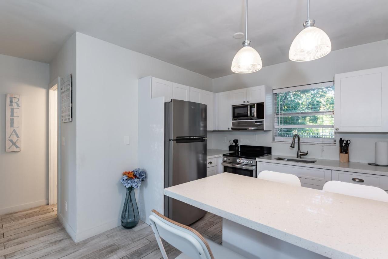 Modern Riverview Apartments 포트 로더데일 외부 사진