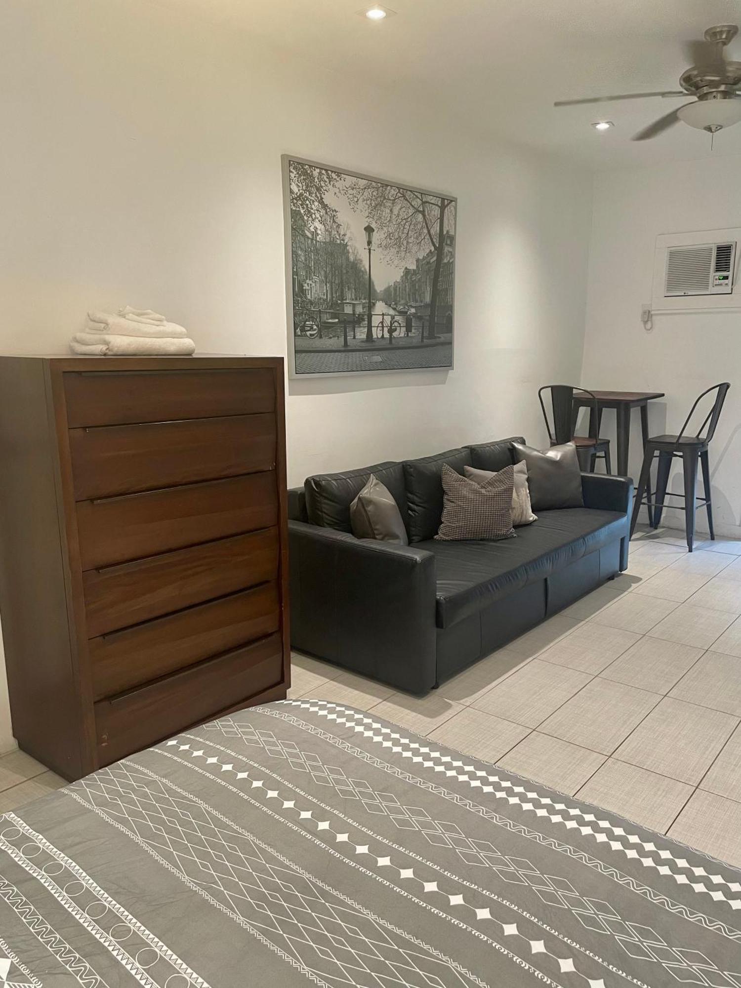 Modern Riverview Apartments 포트 로더데일 외부 사진