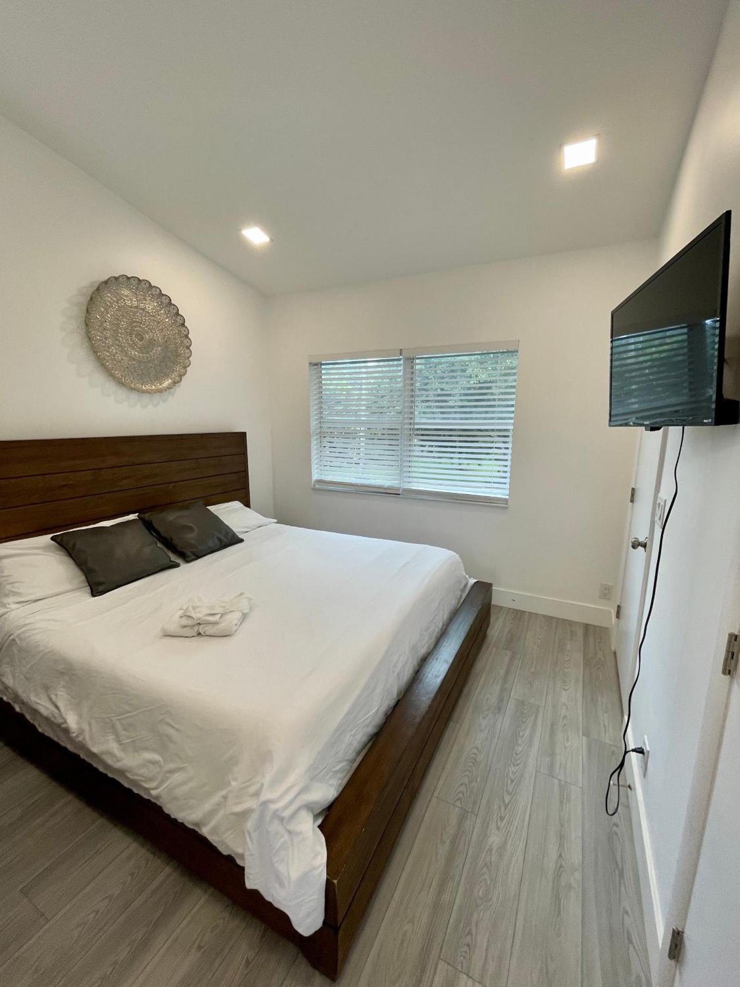 Modern Riverview Apartments 포트 로더데일 외부 사진